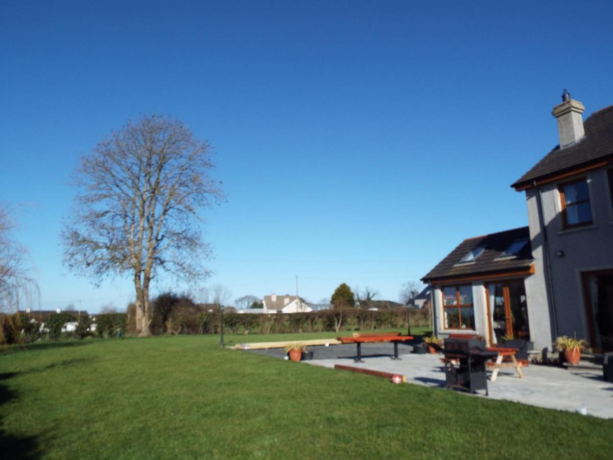 Knockalla Luxury Property With Hot Tub Suitable For Families Portadown Exterior photo