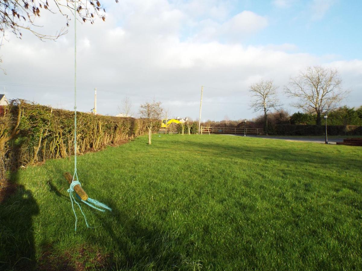 Knockalla Luxury Property With Hot Tub Suitable For Families Portadown Exterior photo